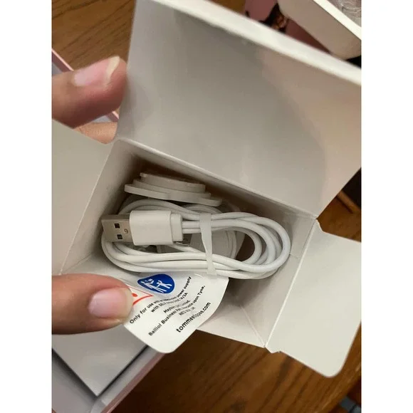 Tommee Tippee Wearable Pump NEW NEVER USED